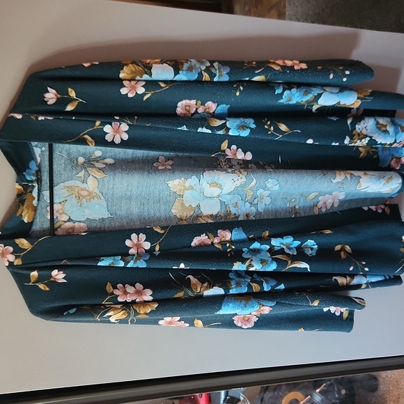 J.M. Fleurette Sweaters - J.M. Fleurette Floral Cardigan
